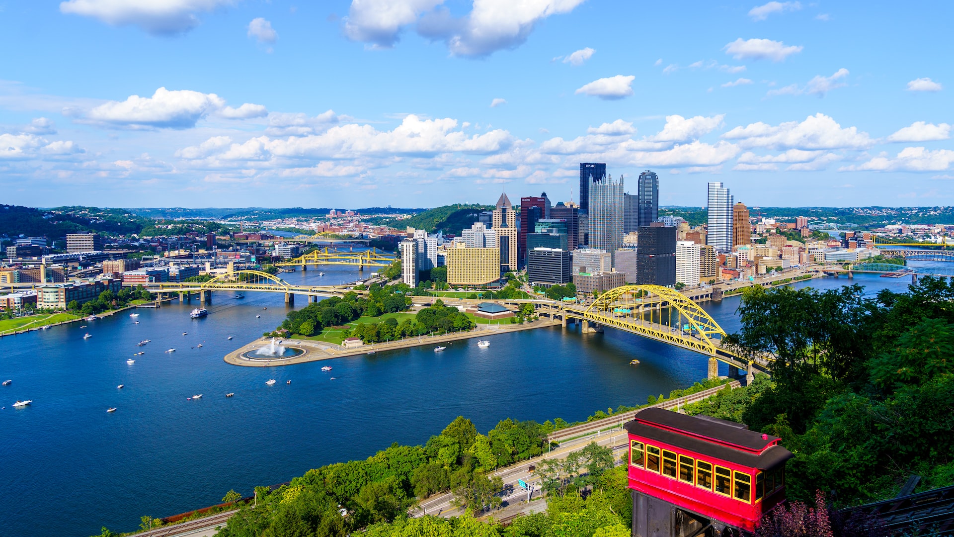 View of downtown Pittsburgh from the top of Duquesne Incline | Veteran Car Donations