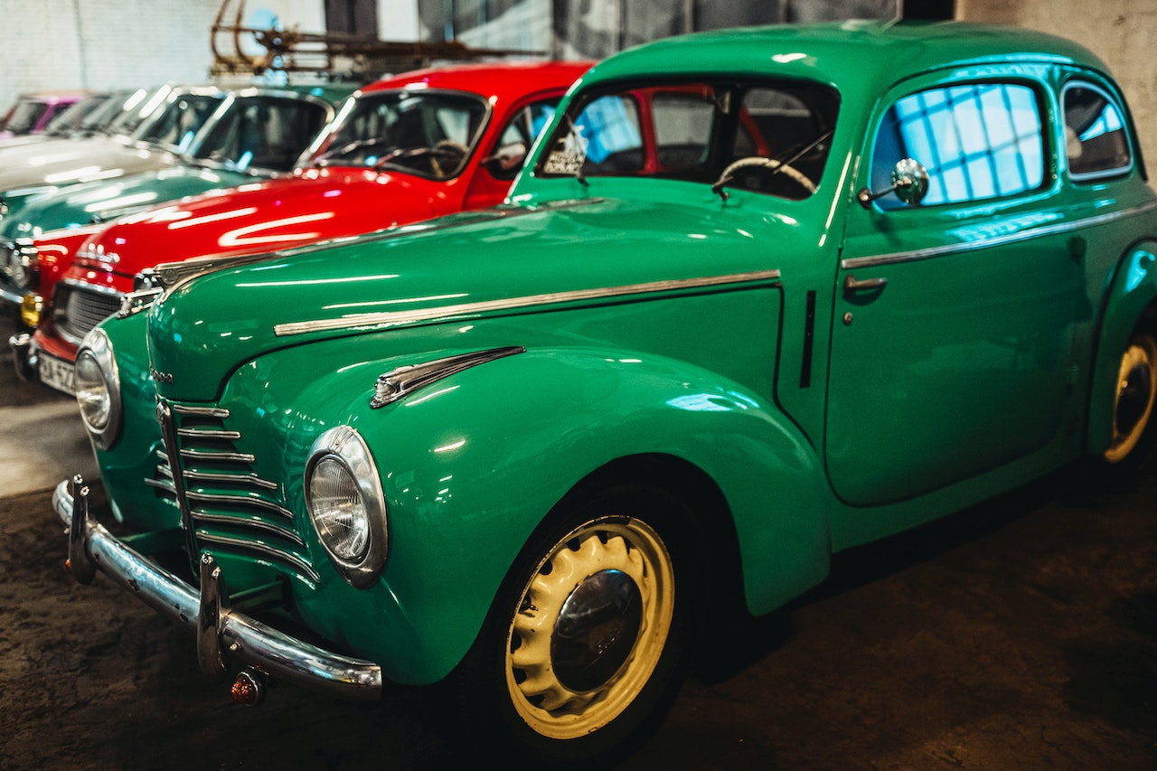 Vintage Cars Parked inside the Garage | Veteran Car Donations
