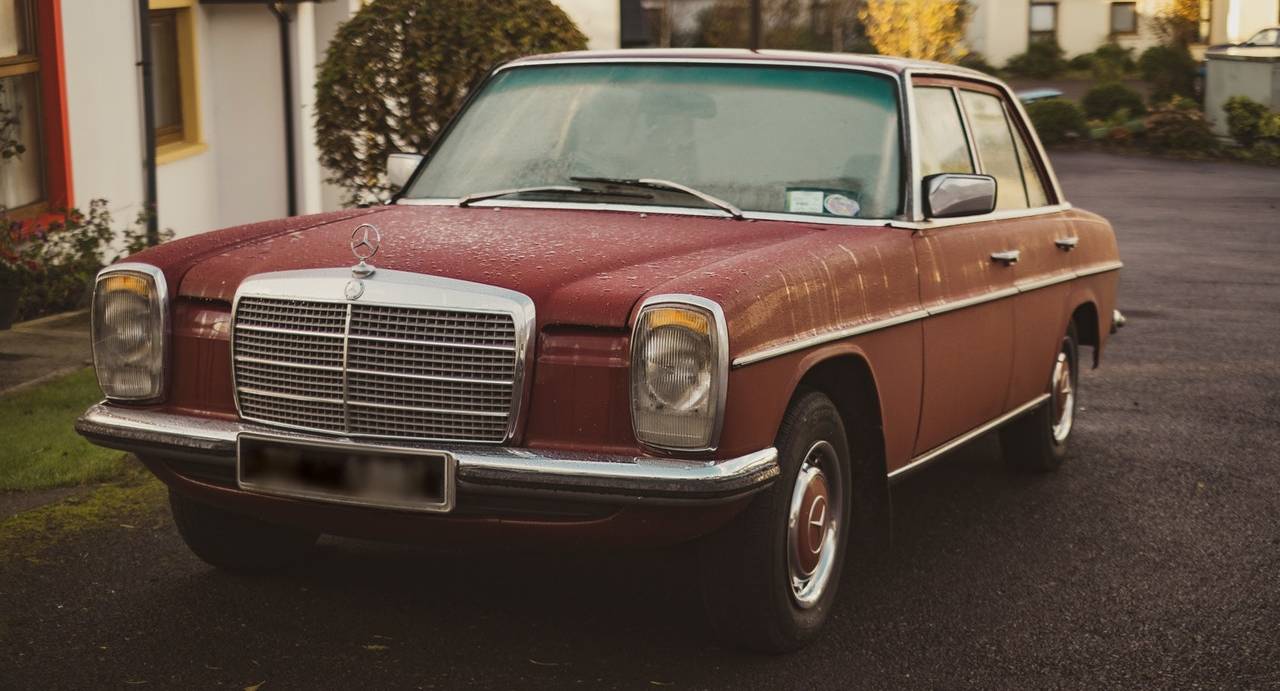 Oldtimer Red Mercedes | Veteran Car Donations